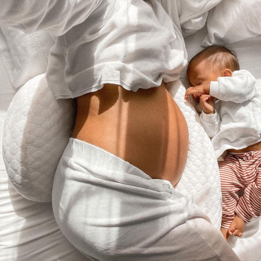 First Night With Your Pregnancy Pillow - Easy Guide To Comfort